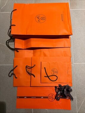 Hermès Orange Shopping Bags and Ribbon Set